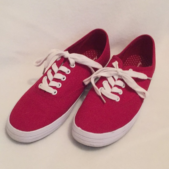 red canvas tennis shoes